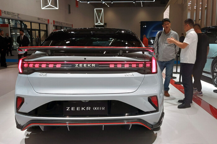 Robbant a botrány: sokakat átvert két elektromos autókat gyártó kínai vállalat