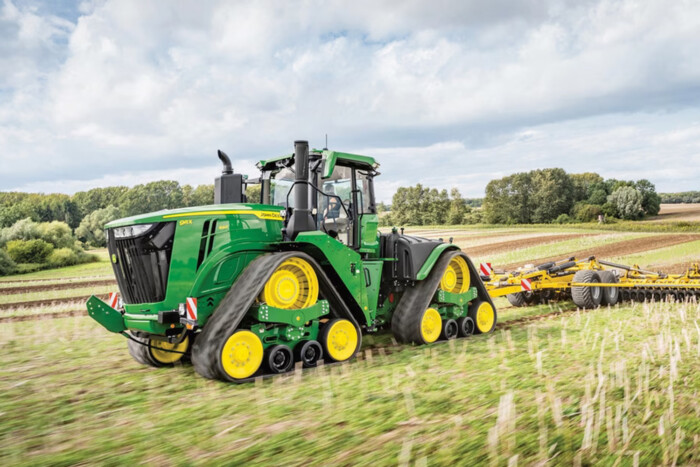 Elkészült a világ legerősebb traktora, egy igazi szörnyeteg