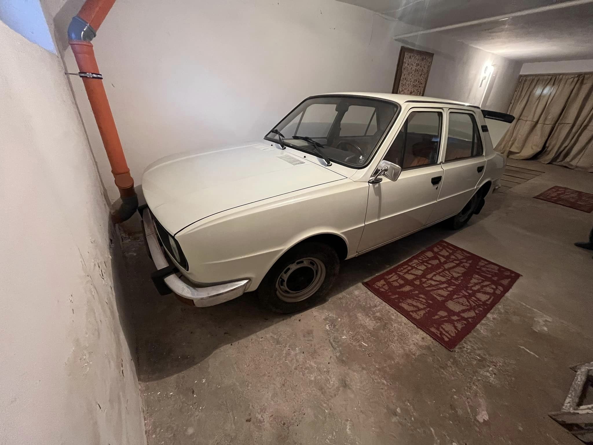 Igazi kincseket rejtett egy magyar garázs 1