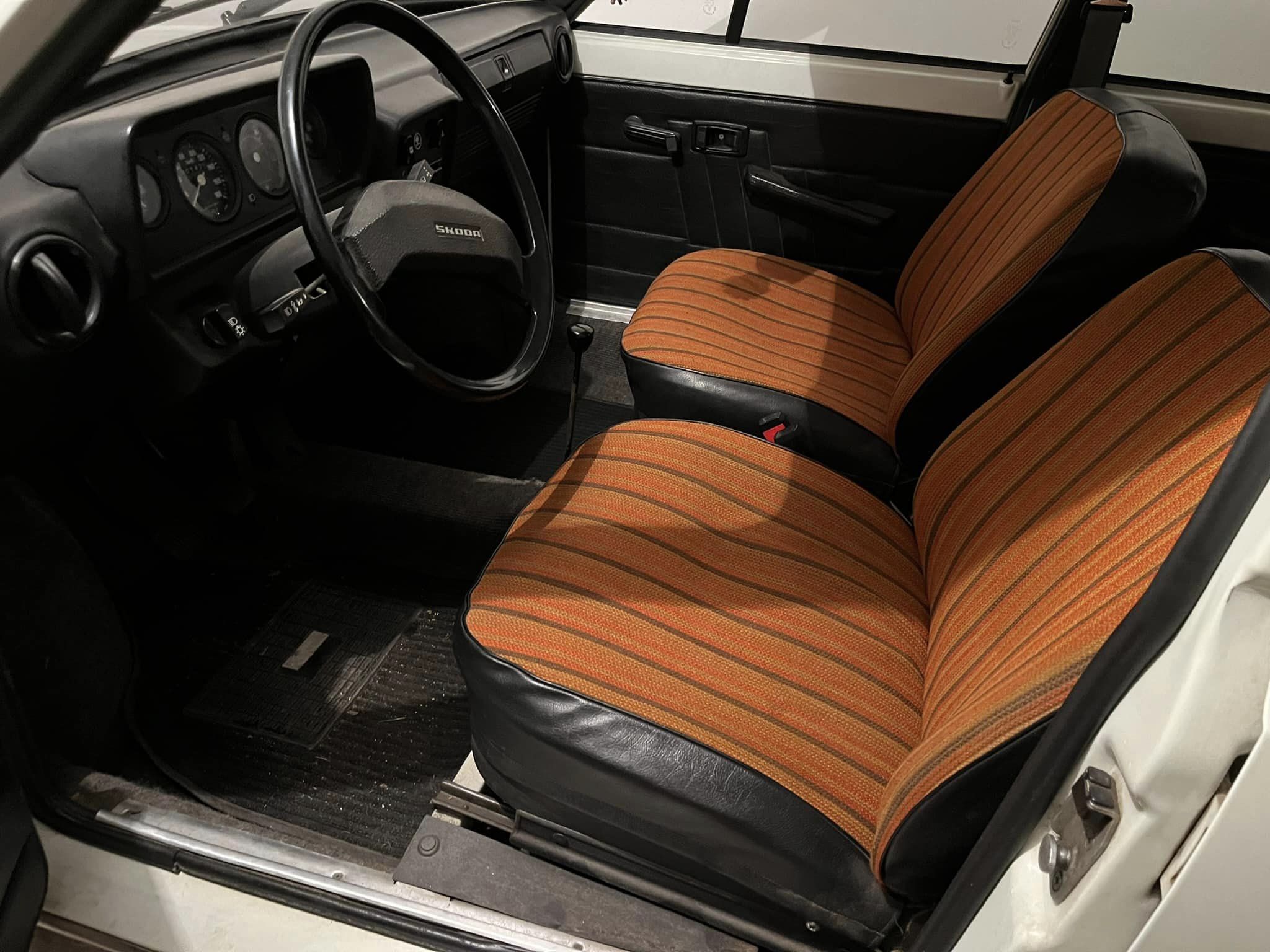 Igazi kincseket rejtett egy magyar garázs 2