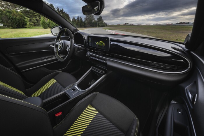 Nem gyártott még erősebb autót az olasz sportmárka 13