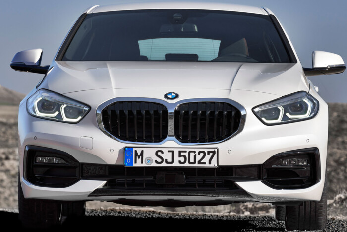 Gyengébb, de sportosabb lett a legkisebb BMW 159