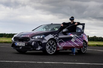 Egyetlen autóval is versenyt csinál a BMW