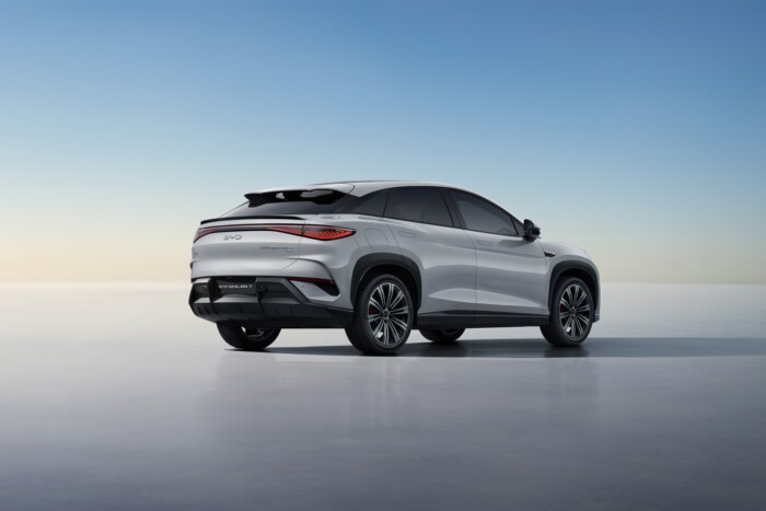 Oroszlánfókával hódítaná meg Európát a Szegeden építkező BYD 7 | Vezess Oroszlánfókával hódítaná meg Európát a Szegeden építkező BYD 7