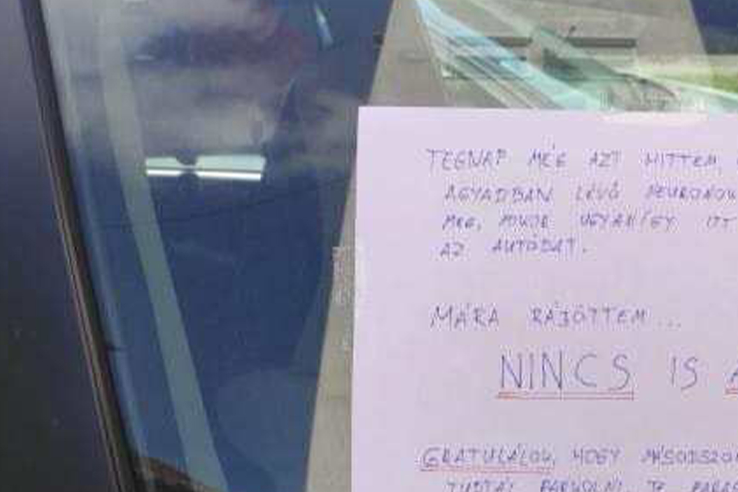 Úgy üzentek egy debreceni autósnak, ahogy csak egy agysebész tud