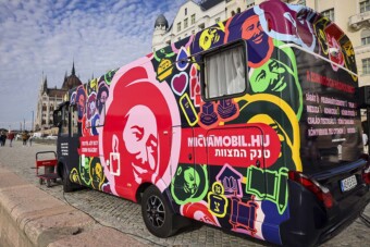 Olyan járművet adtak át itthon, amilyet még soha