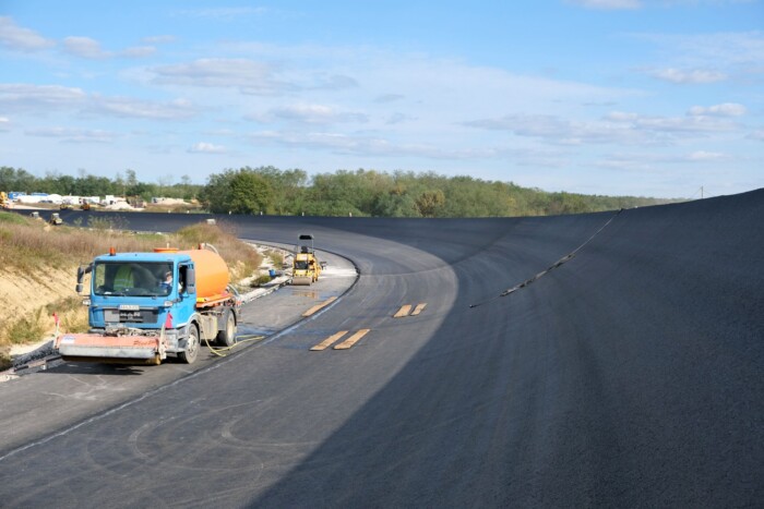 Készül a magyar pálya, ahol elengedett kormánnyal lehet száguldani 6