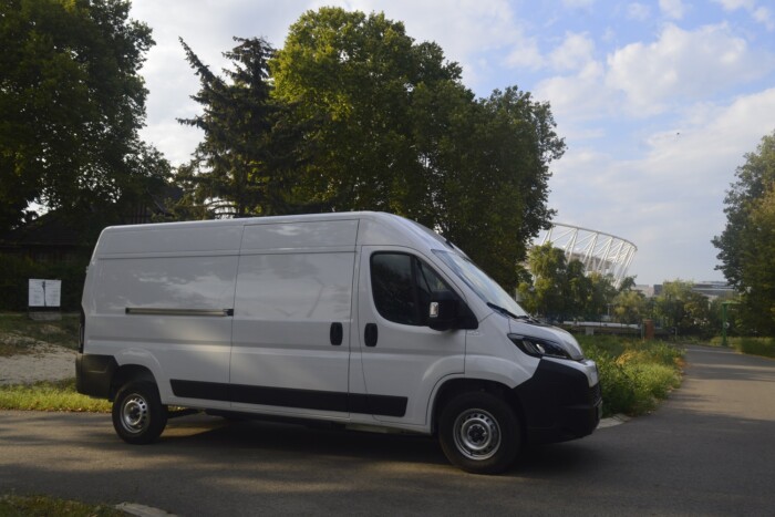 Van, ki szóljon hozzád ebben a furgonban