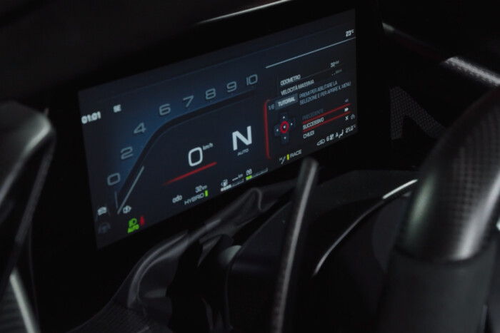 Beültünk a legerősebb utcai Ferrariba, nincs jó hírünk 16