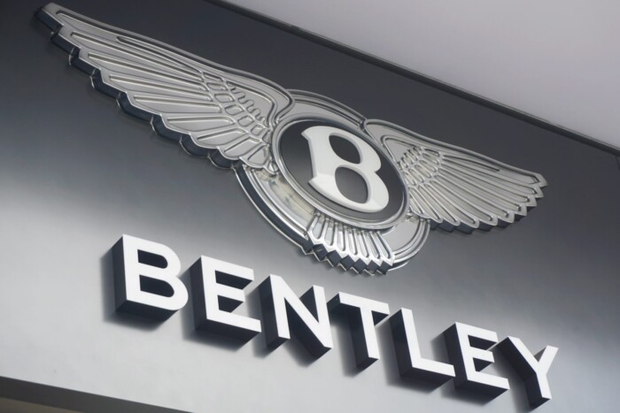 Bors és boróka kerül ebbe a Bentley-be