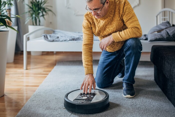 Rasszista szövegeket kiabálnak a robotporszívók