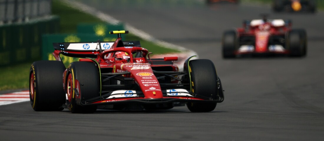 F1: Ferrari-siker Mexikóban, Verstappent szénné büntették