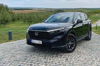 Tökéletes japán autó ez a testes Honda