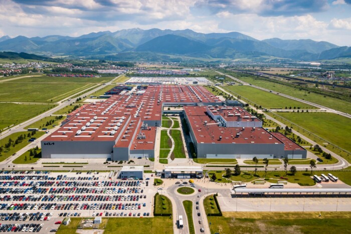 Öt nap alatt gyártanak itt annyi autót, ami a magyaroknak egy évre elég 6