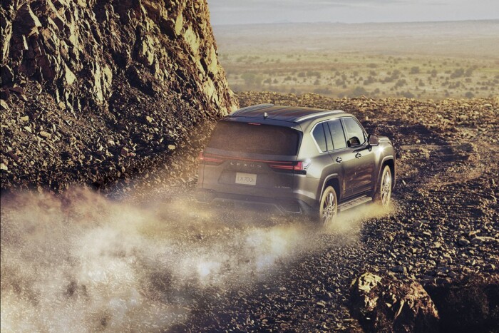 Hatalmas hibriddel erősít a Toyota-csoport 10 | Vezess Hatalmas hibriddel erősít a Toyota-csoport 10