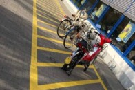 Sokba került a bolti parkolóban hagyott autó 1