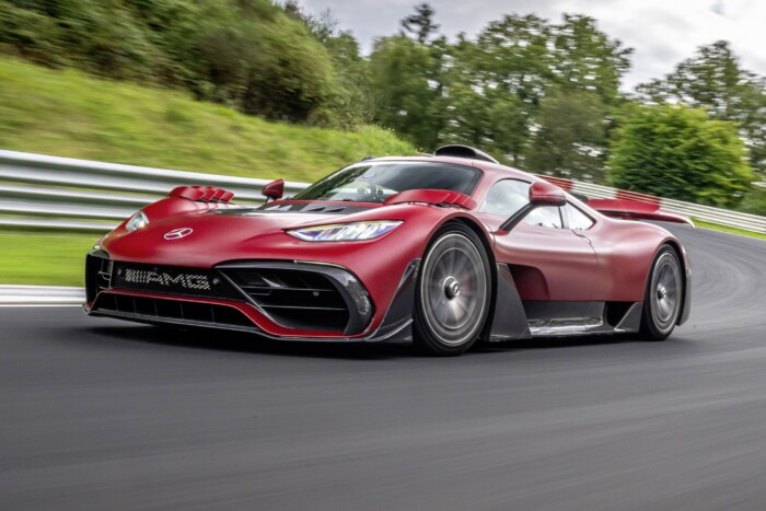 Saját magánál is gyorsabb a Mercedes hiperautója 9 | Vezess Saját magánál is gyorsabb a Mercedes hiperautója 9