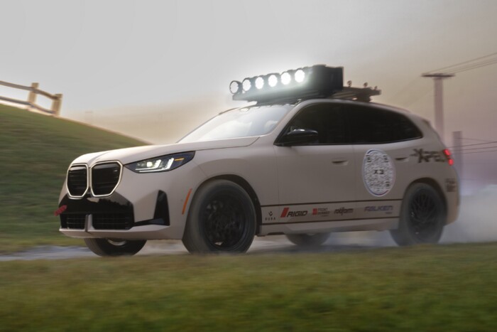 Íme, egy nem átlagos női BMW, nem átlagos nőknek 8