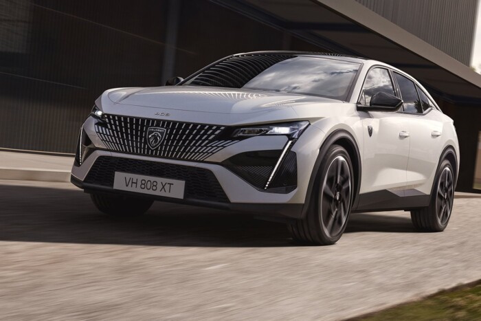 Kidobták a benzinmotort a legsármosabb Peugeot-ból