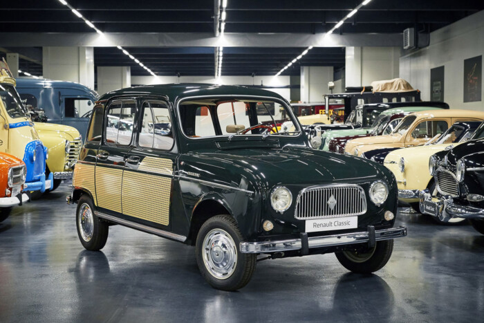 Kosárral várja a friss kenyeret ez az autó 13