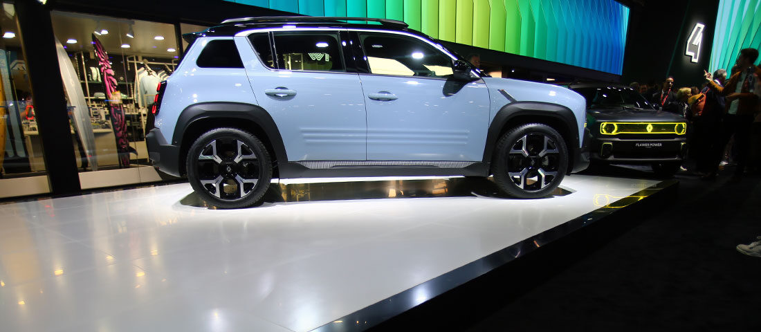 Kosárral várja a friss kenyeret ez az autó