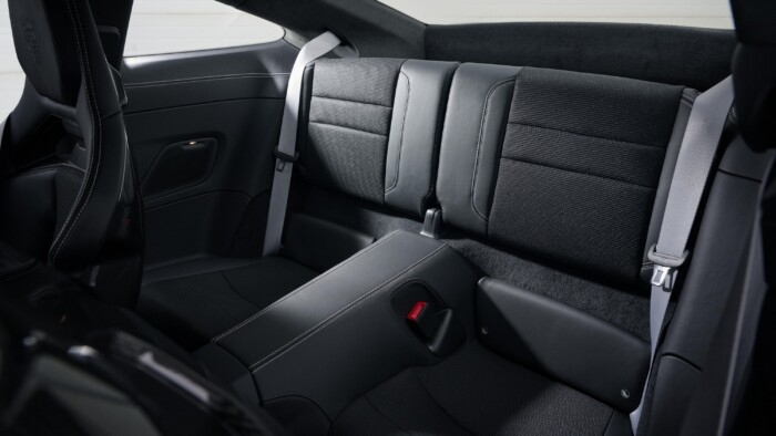 Elavult megoldástól varázslatos ez a Porsche 9