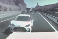 Elképesztő videón, mennyire vakok a hazai autósok 1