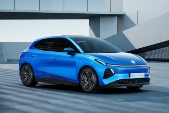 James Bond-os áthallással érkezik az új kínai autó