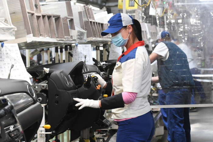 Óriási újdonságot hoz a jövő év a Suzukinál 3 | Vezess Óriási újdonságot hoz a jövő év a Suzukinál 3