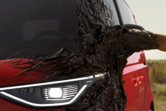 Fekete szörnyeteggé változott a Volkswagen