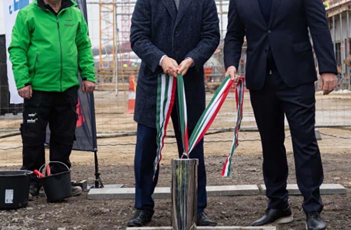 F1: Szokatlan tárgyat ástak el a Hungaroringen 1 | Vezess F1: Szokatlan tárgyat ástak el a Hungaroringen 1