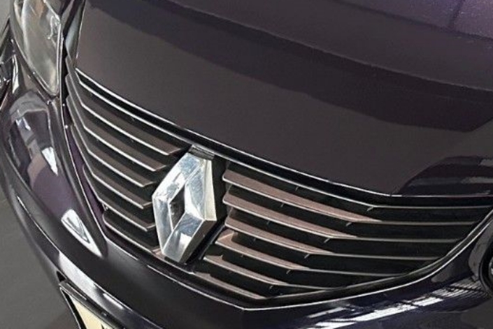 Megállt az idő ezzel a 20 éves Renault-val