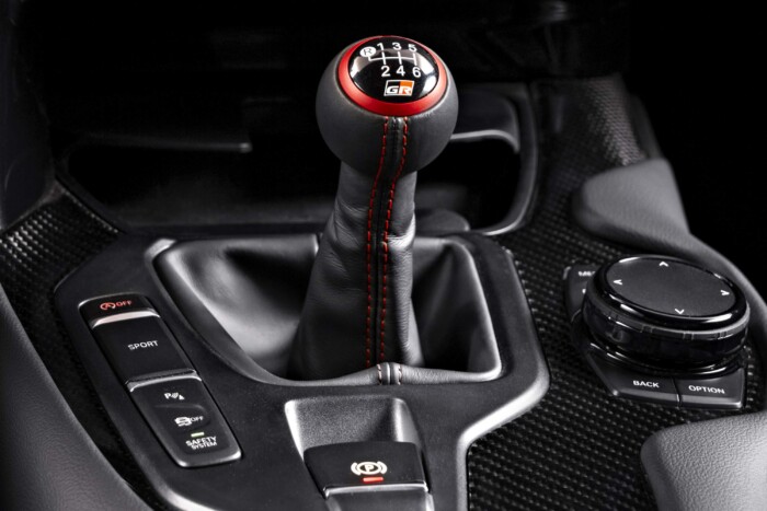 Könnyített változat készül a nagy Toyota kupéból 7