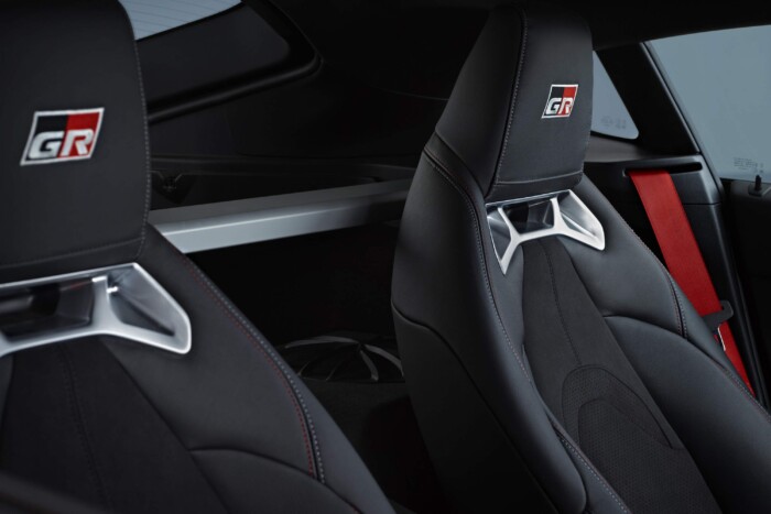 Könnyített változat készül a nagy Toyota kupéból 6