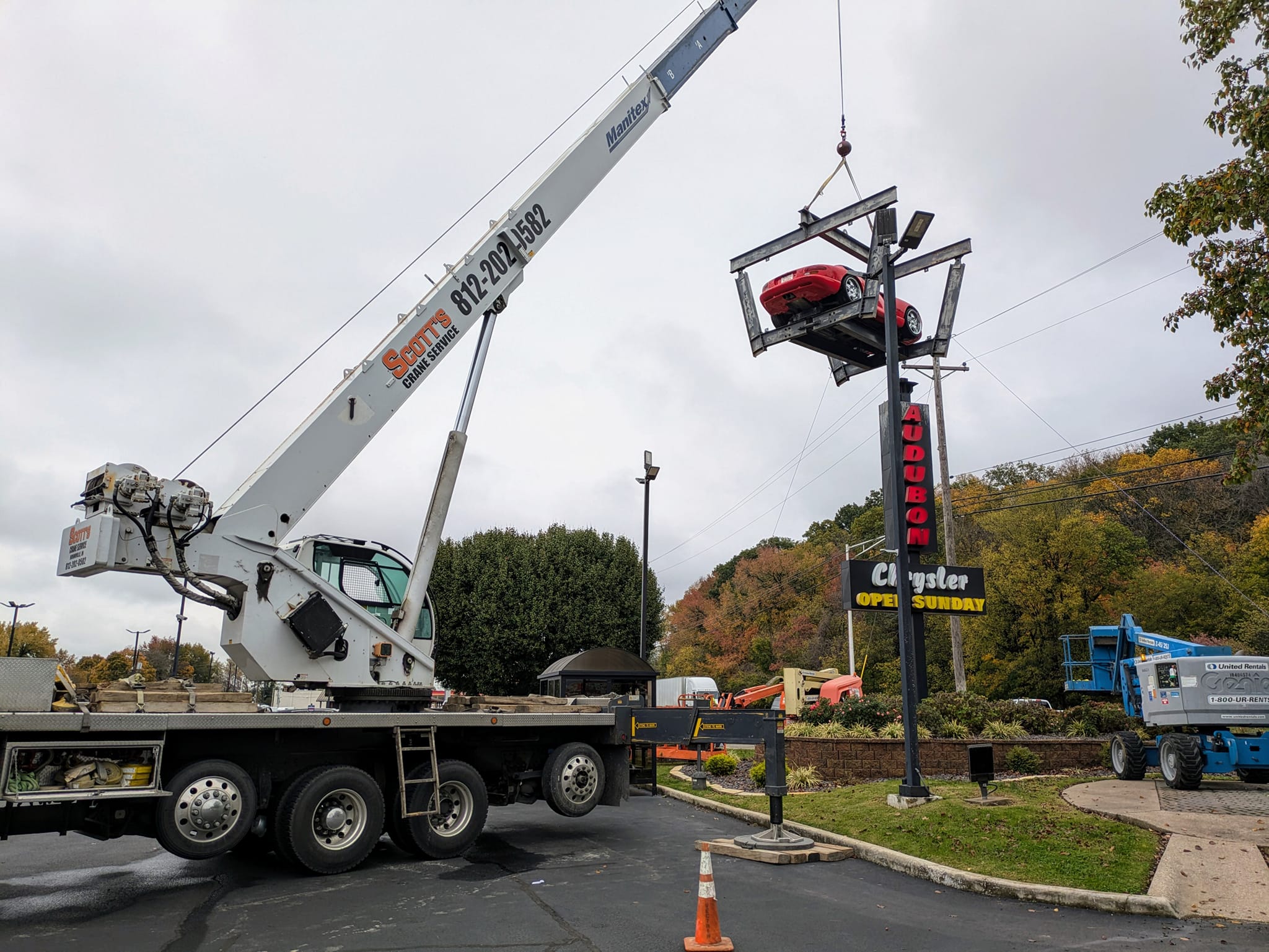 A fat new Dodge Viper 5 is stuck on a post that has been resting for 28 years