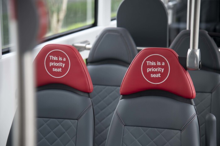 Futurisztikus buszokkal újít a világváros 2