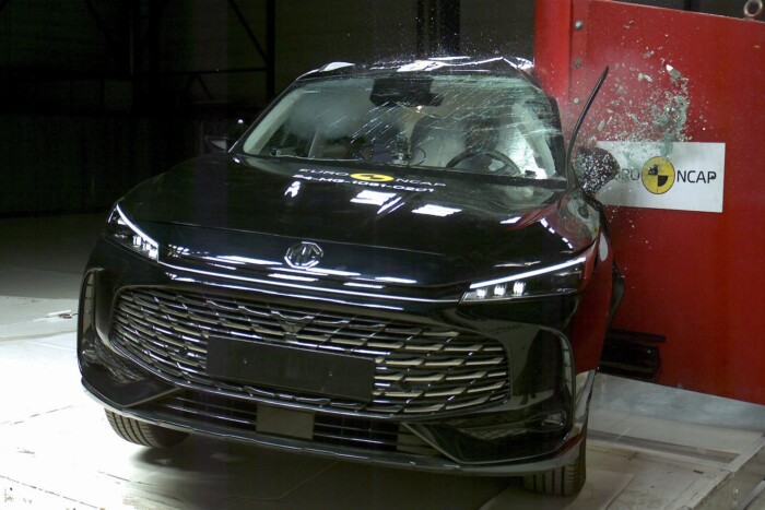 Ez ma az egyik legbiztonságosabb SUV 9