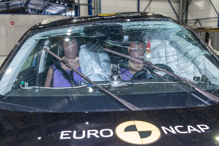 Ez ma az egyik legbiztonságosabb SUV 8