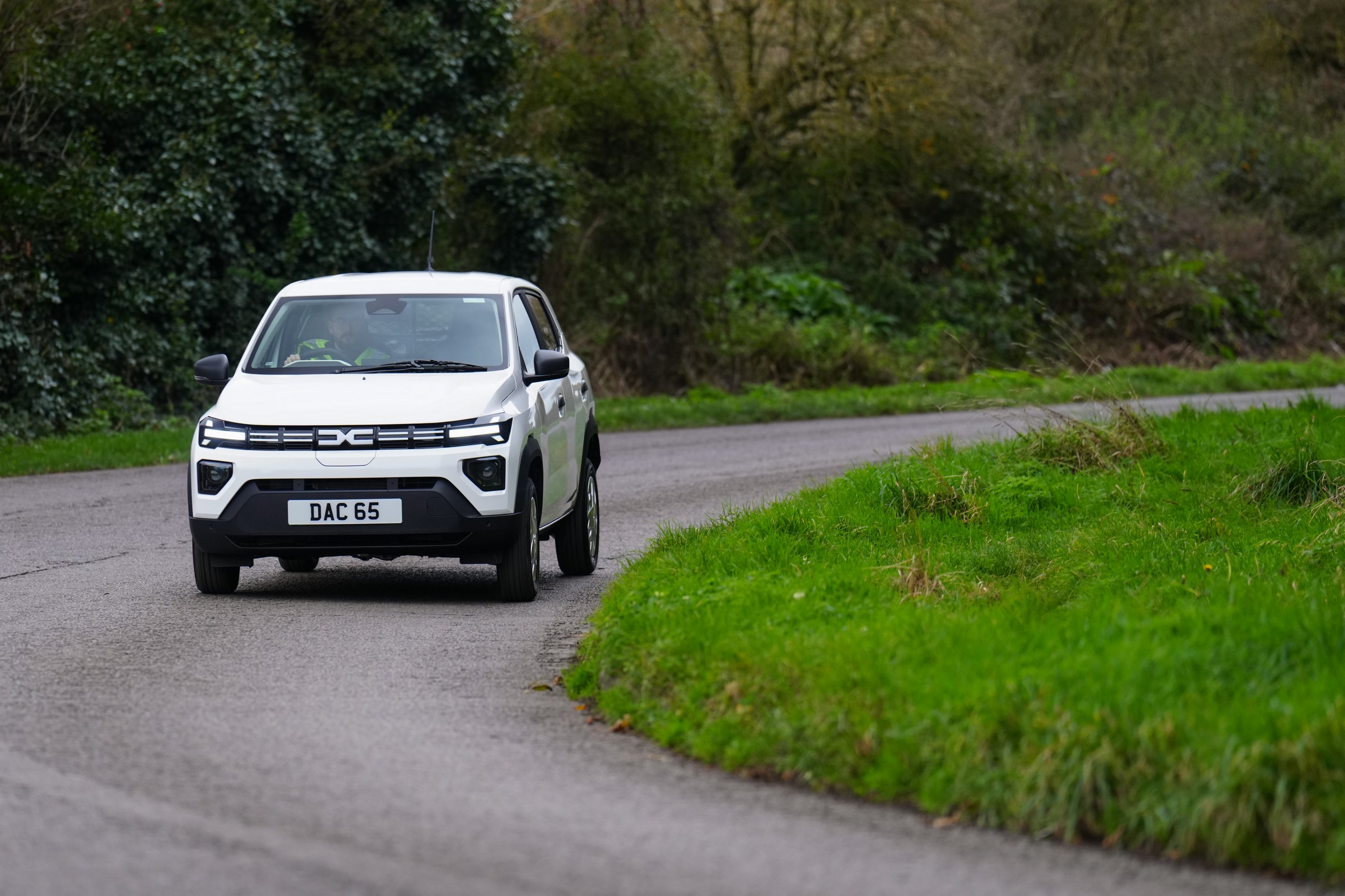 Városi furgonnal bővít a Dacia 25