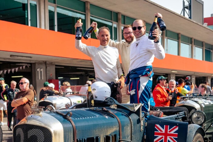 Kilencvenhét éve várt erre a sikerre a világ