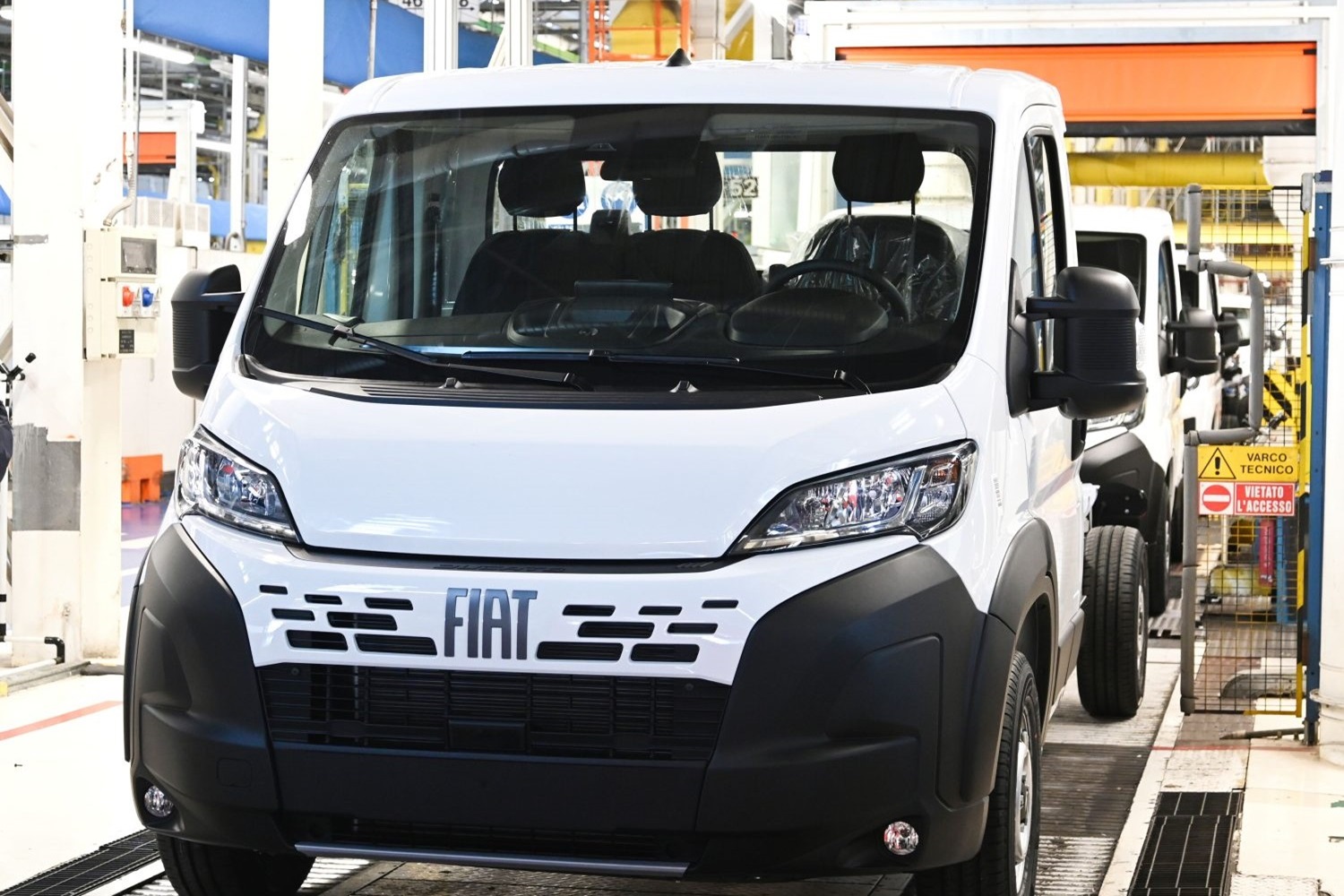 Elindult a FIAT elektromos kishaszonjárművek szériagyártása