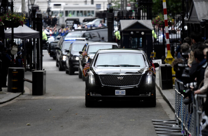 Trump elnöki limuzinja egy valóságos tank 2