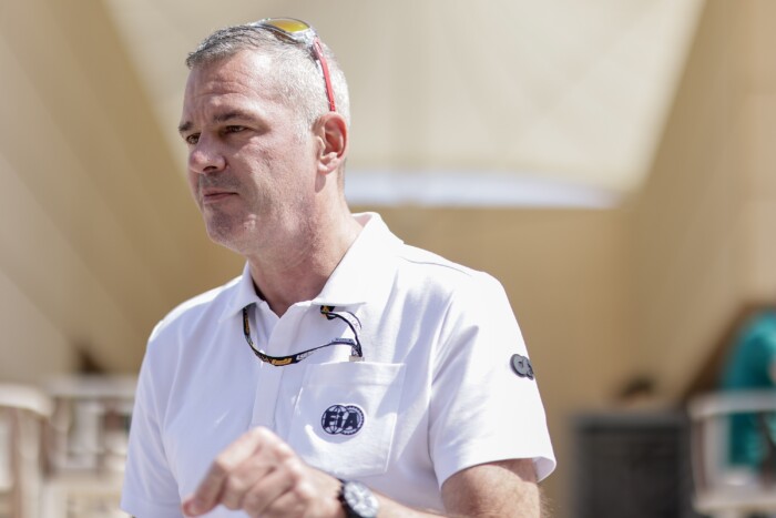 Nem önként ment, kirúgták az F1 versenyigazgatóját