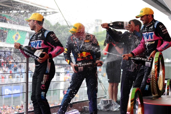 F1: Verstappen újabb rekordokat döntött meg