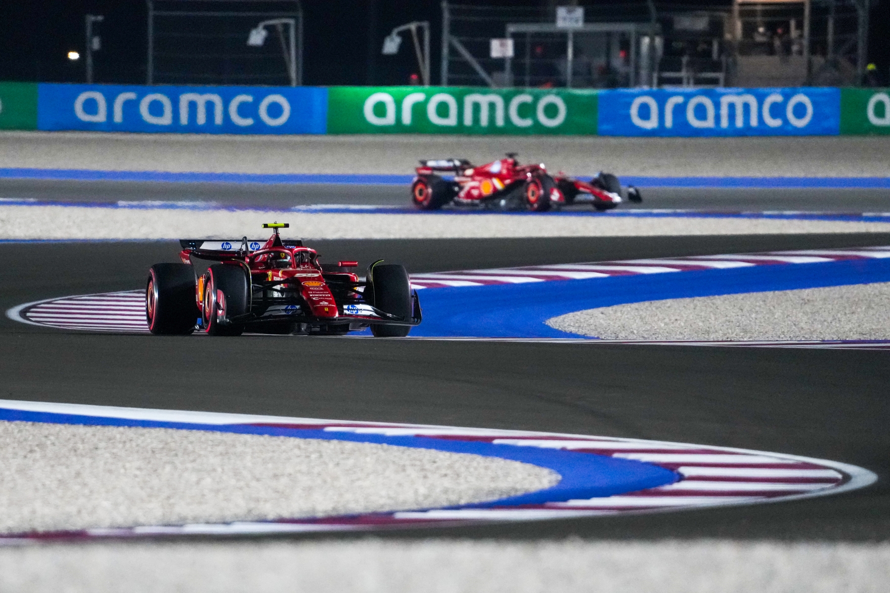 F1: Arcon vágta a Ferrarit a valóság