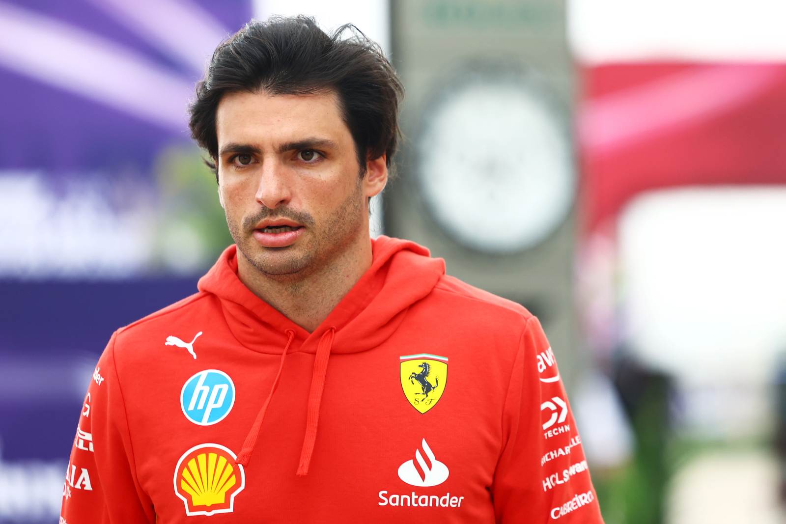 F1: Sainz csak szponzorok nélkül vezethet Abu-Dzabiban