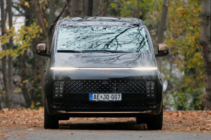 Pont ilyen autó kéne a magyar családoknak 14