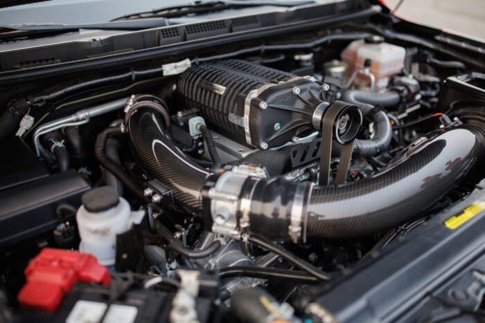 Pick-upból épített versenyautót a Nissan 7