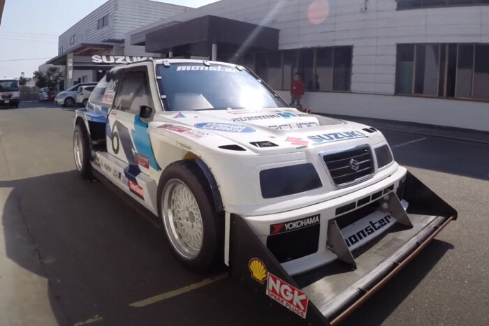 A Suzuki Vitara, ami a mellkasba szorítja a levegőt