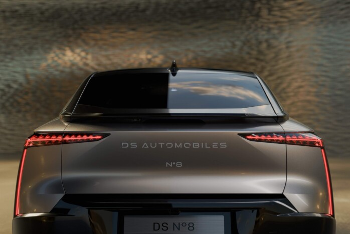 Klasszikus zászlóshajóval erősít a prémium márka 11 | Vezess Klasszikus zászlóshajóval erősít a prémium márka 11